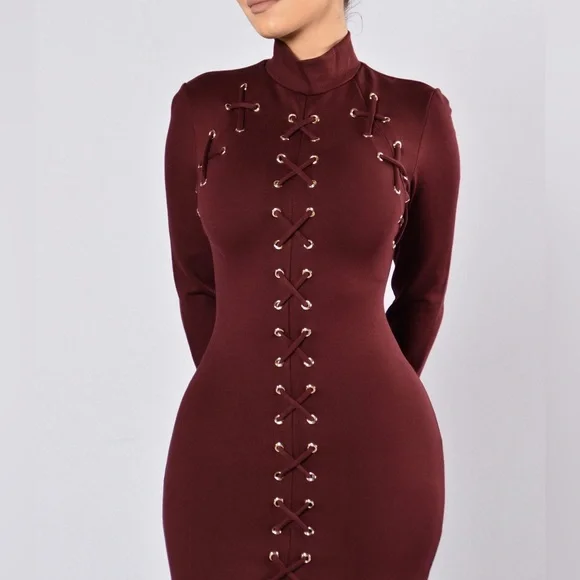Fashion Nova Experienced Dress - Burgundy - Picture 2 of 5